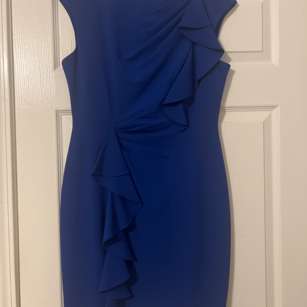 Calvin Klein - Picture 2 of 3